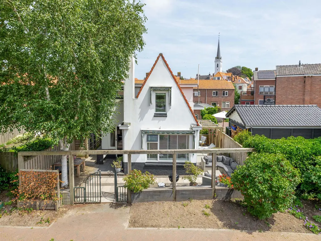 Asylplein 16, BRIELLE