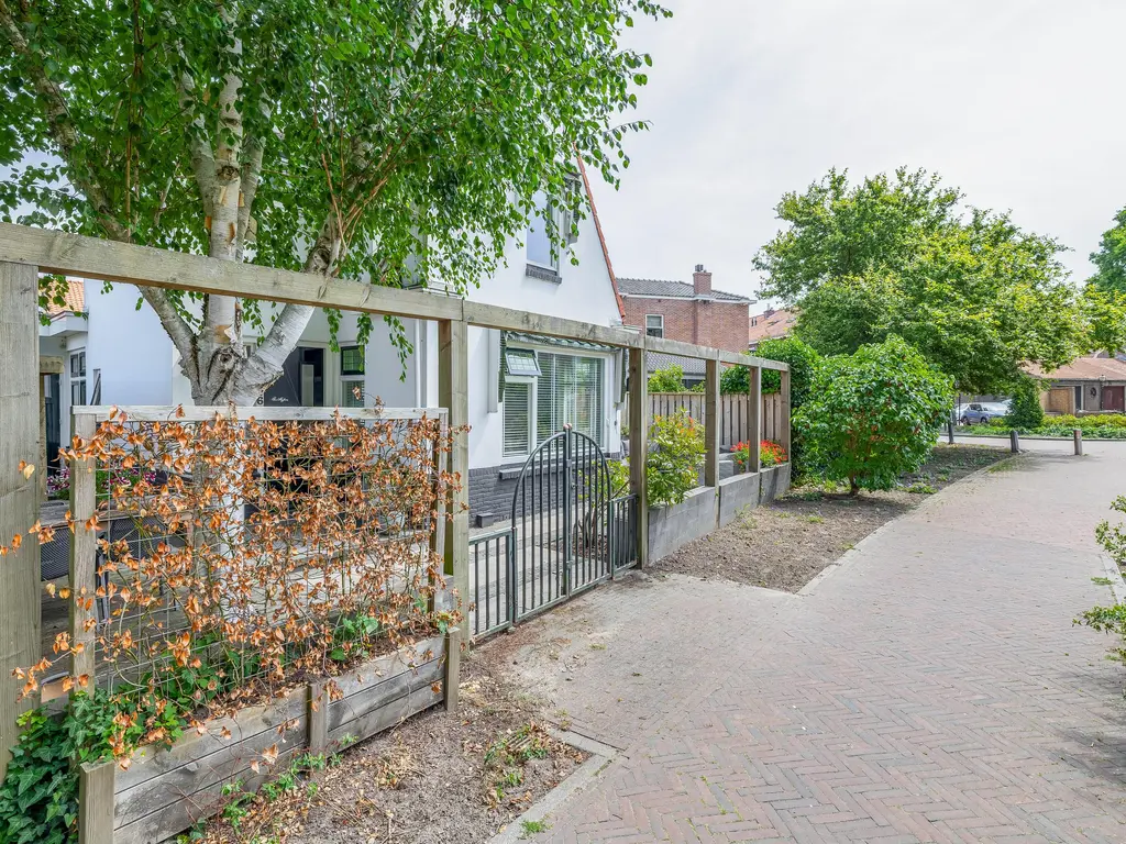 Asylplein 16, BRIELLE