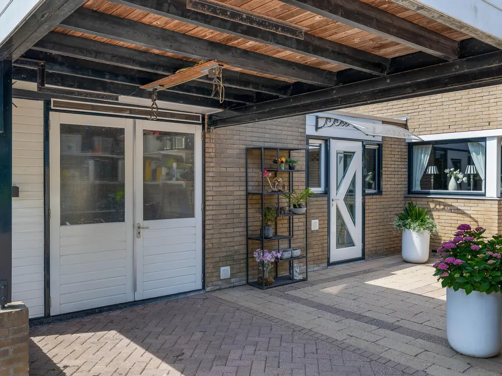 Jan Tooropstraat 73, OUD-BEIJERLAND