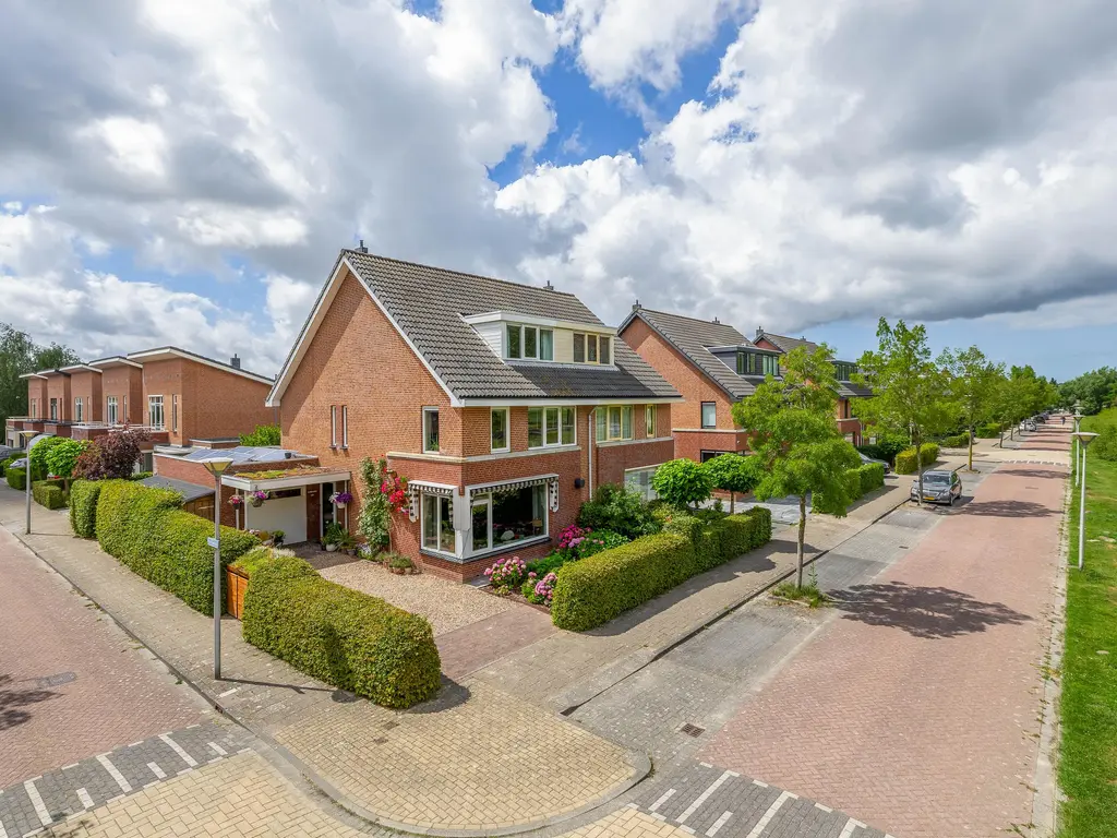 Middellantweide 7, HELLEVOETSLUIS