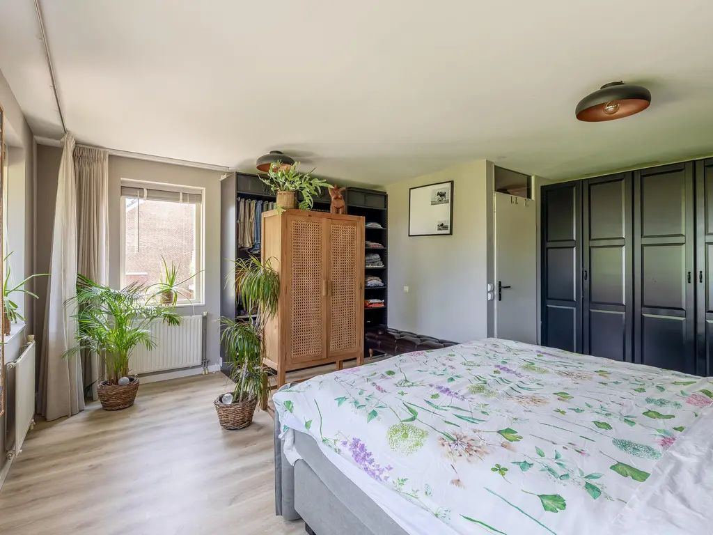 Middellantweide 7, HELLEVOETSLUIS
