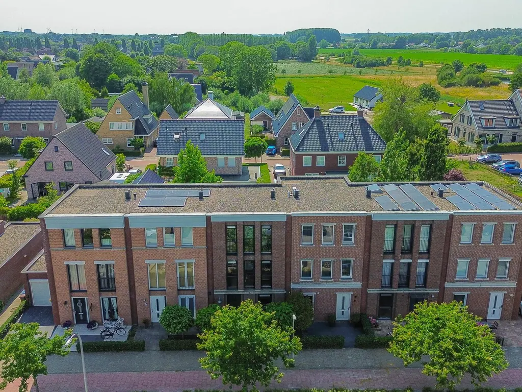 Moeder Teresalaan 29, HELLEVOETSLUIS
