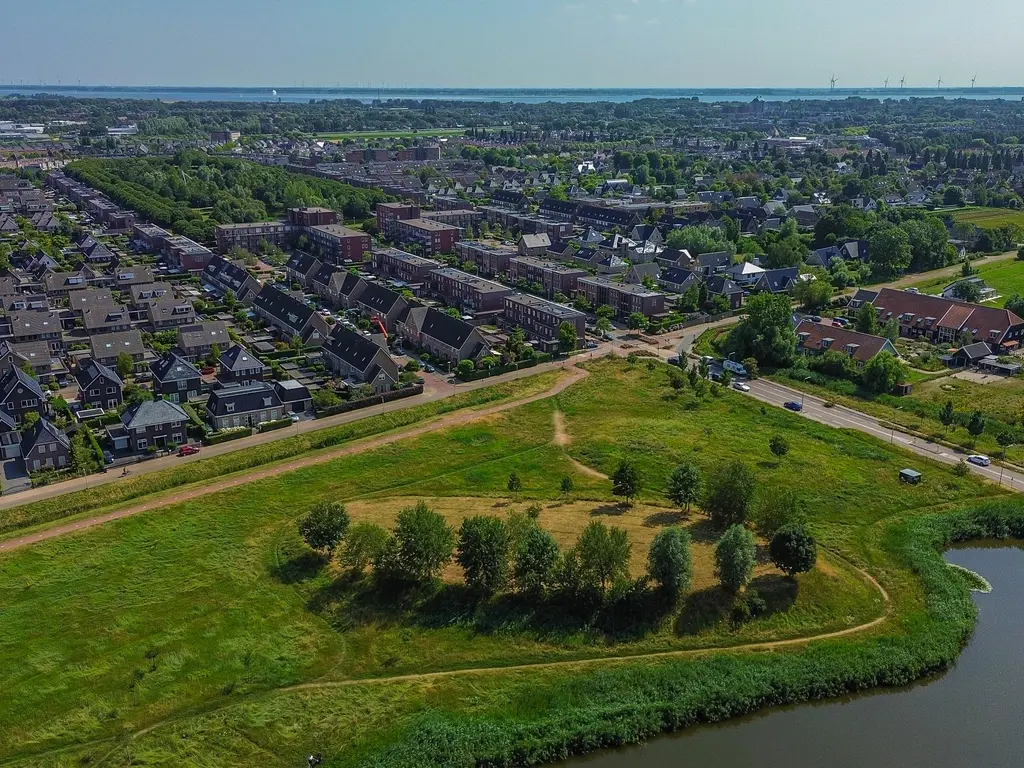Moeder Teresalaan 29, HELLEVOETSLUIS
