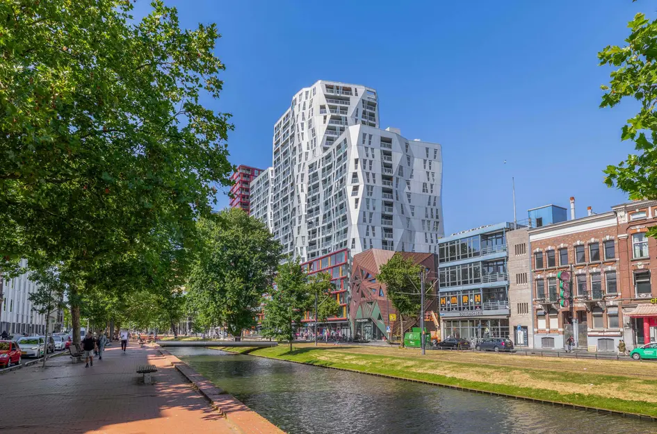 Kruisplein 1038