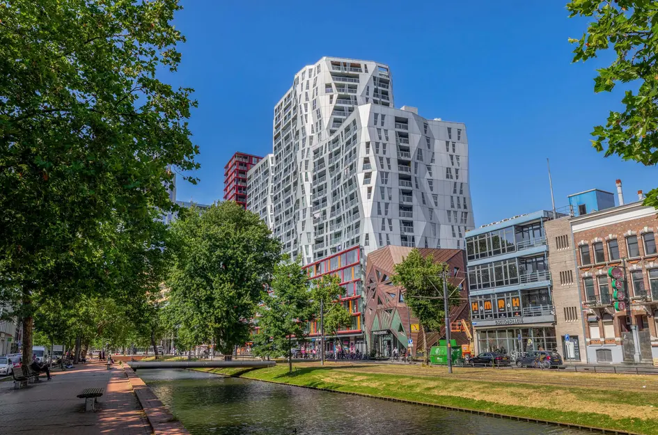 Kruisplein 1038