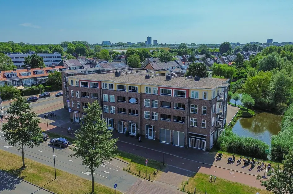 Dirk van der Kooijweg 20