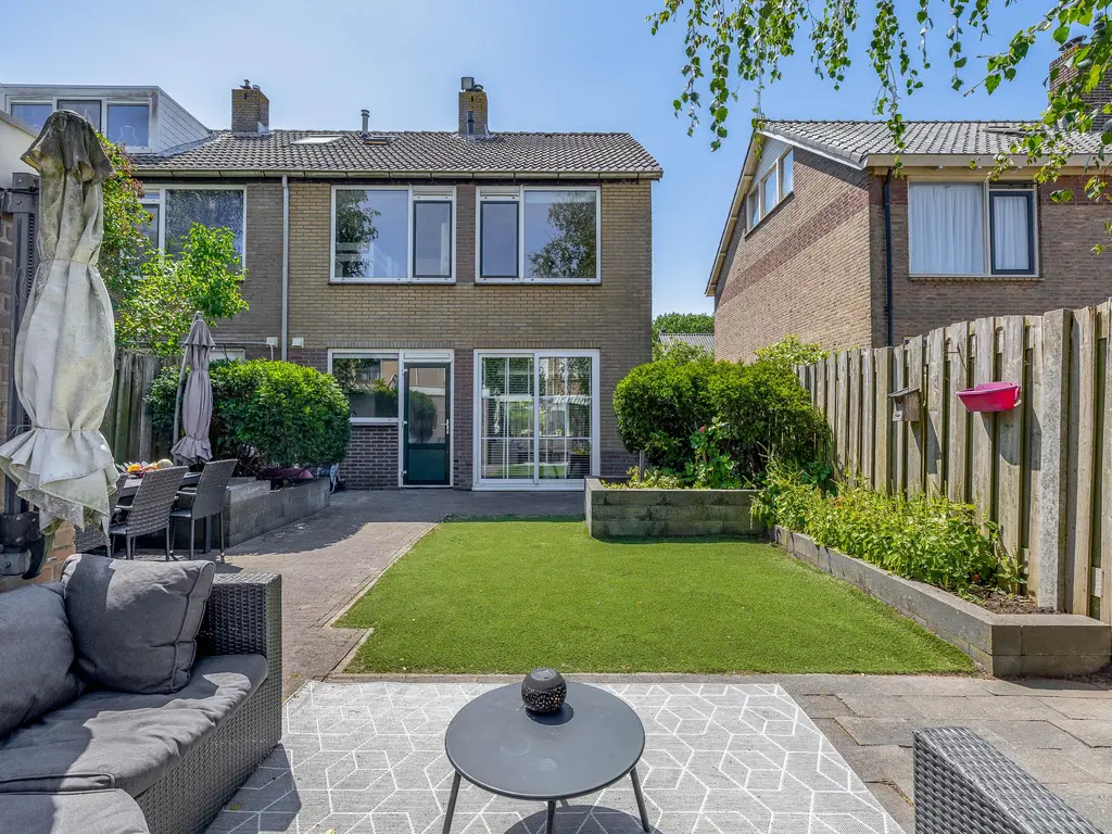 Hollemarestraat 28, ZWARTEWAAL