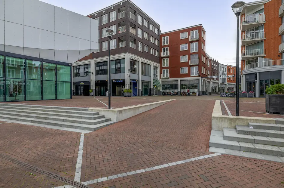 Zuidpassage 166