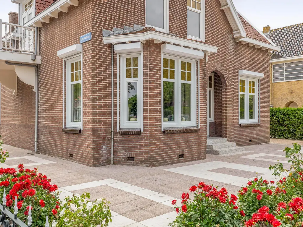 Hoflaan 47, MIDDELHARNIS