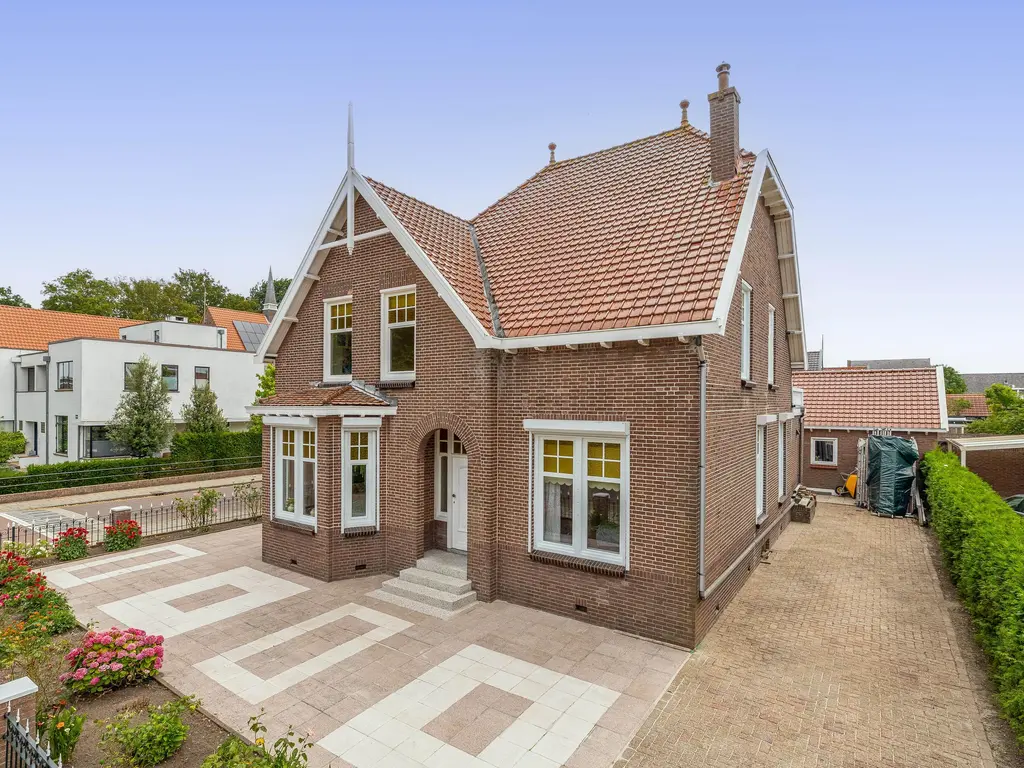 Hoflaan 47, MIDDELHARNIS