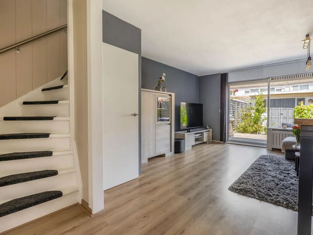Mackaystraat 8, SPIJKENISSE