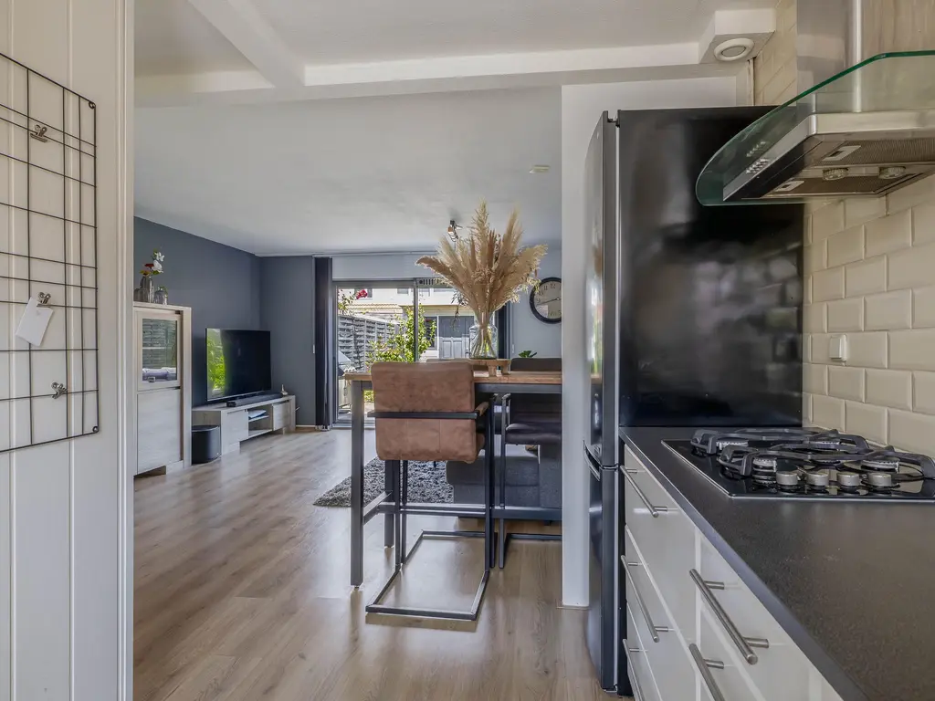 Mackaystraat 8, SPIJKENISSE