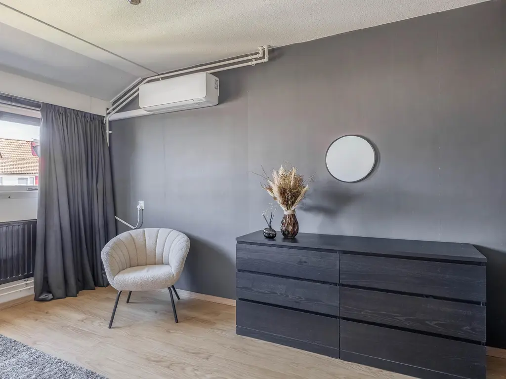 Mackaystraat 8, SPIJKENISSE