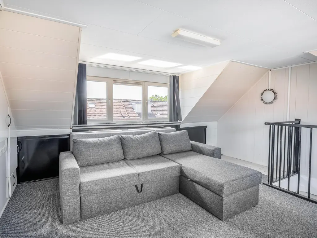 Mackaystraat 8, SPIJKENISSE
