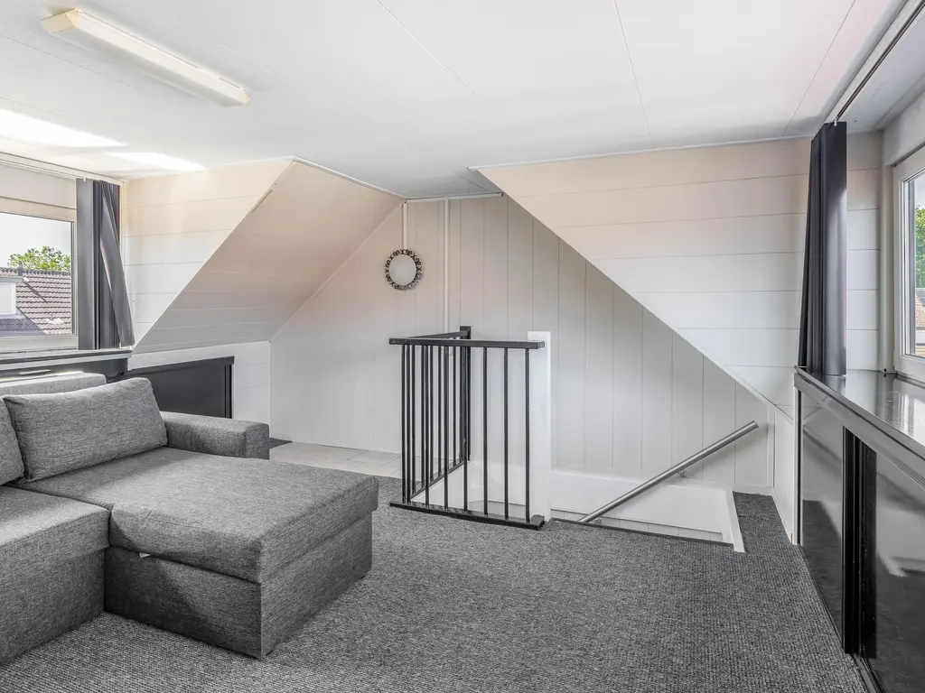 Mackaystraat 8, SPIJKENISSE