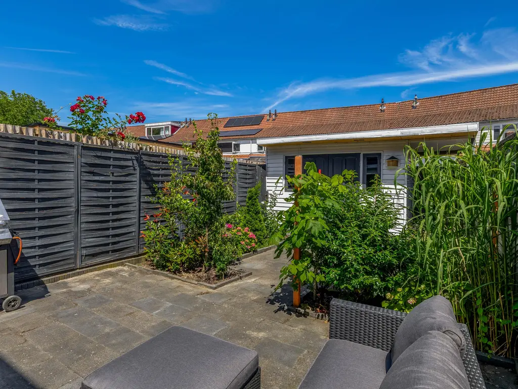 Mackaystraat 8, SPIJKENISSE