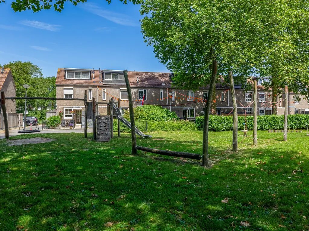 Mackaystraat 8, SPIJKENISSE