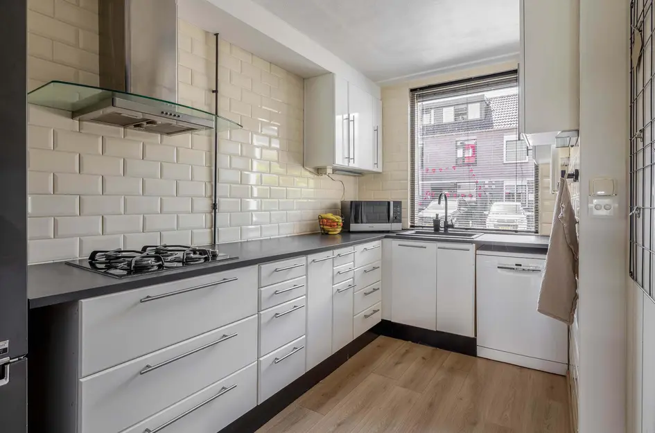 Mackaystraat 8
