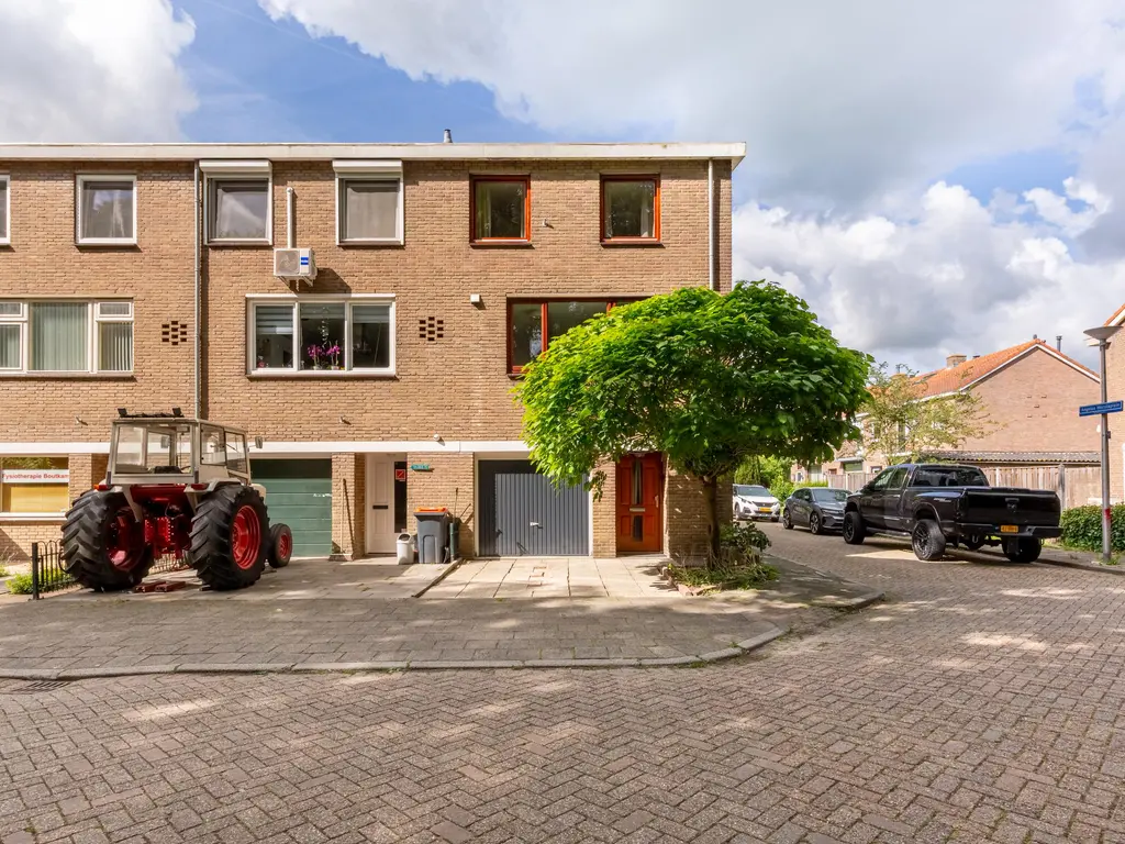 Alexander Verhuellstraat 17, BRIELLE