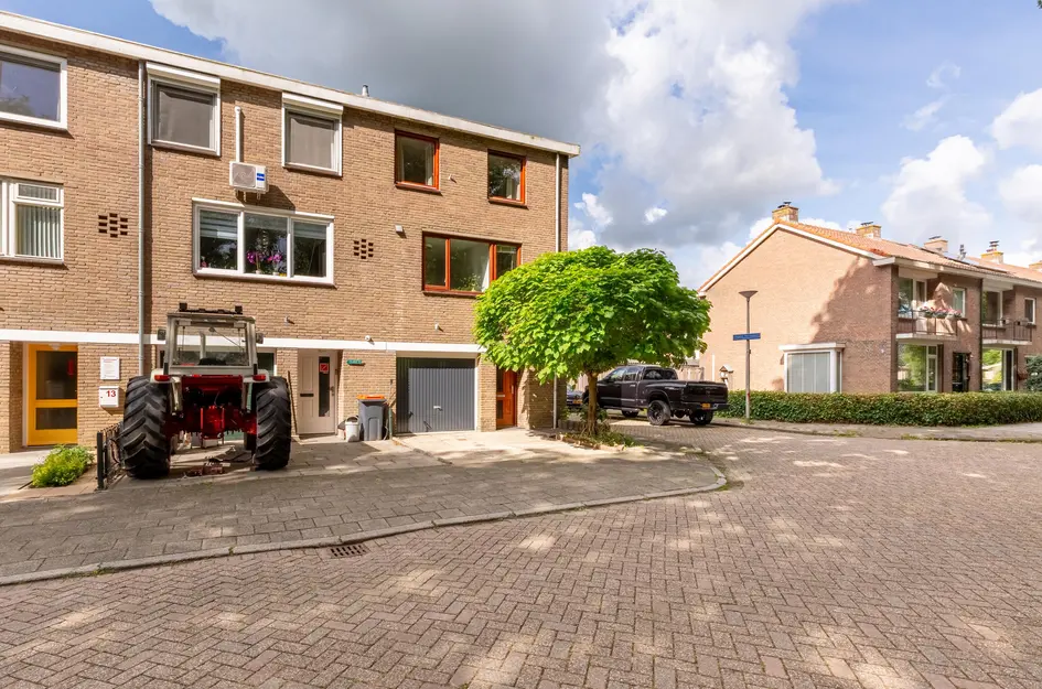 Alexander Verhuellstraat 17