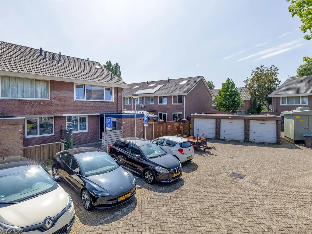 Snoekenveen 202, SPIJKENISSE