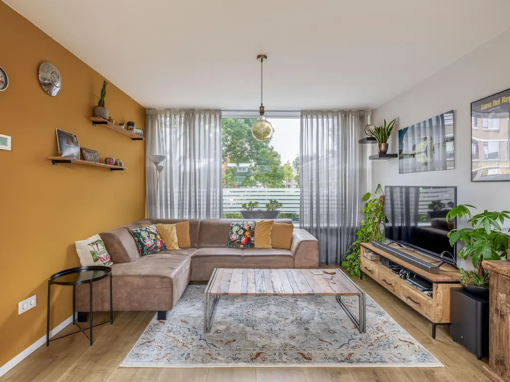 Paulus Potterstraat 16, SPIJKENISSE
