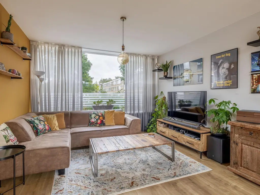 Paulus Potterstraat 16, SPIJKENISSE