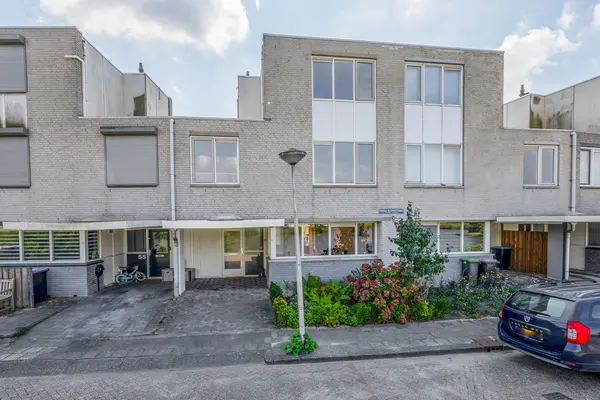 Marga Klompéstraat 57