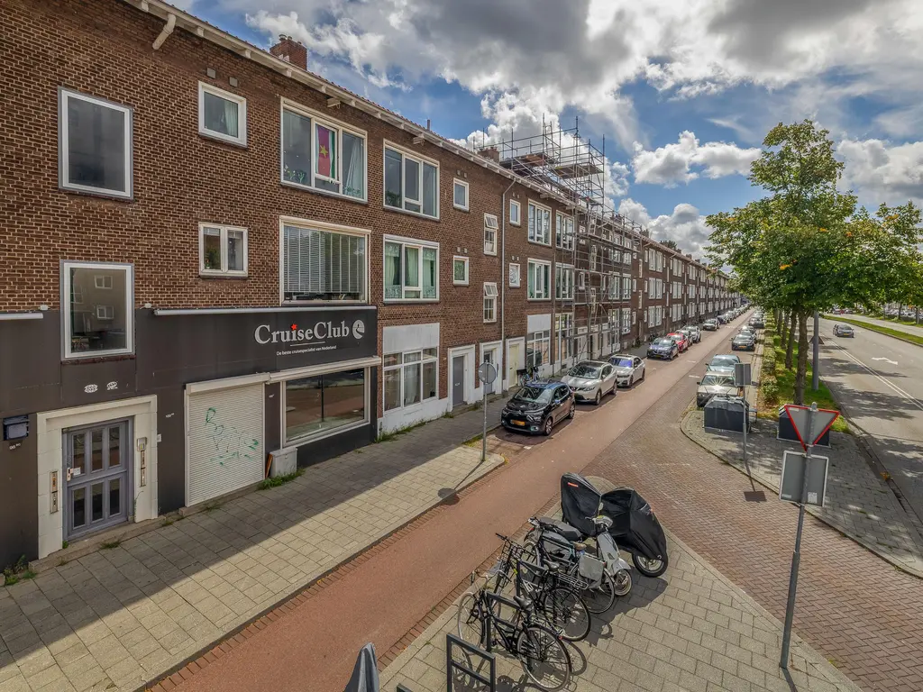 Dorpsweg 102C, Rotterdam