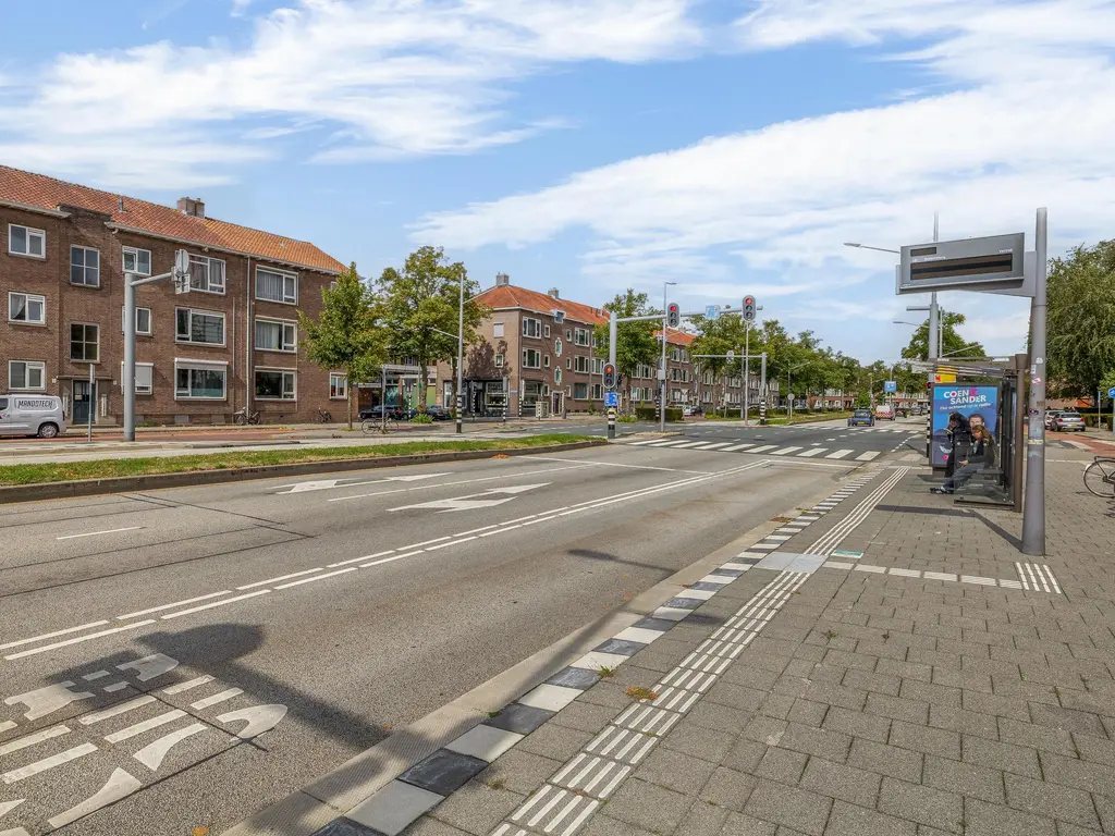 Dorpsweg 102C, Rotterdam
