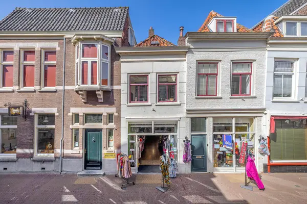 Nobelstraat 4b