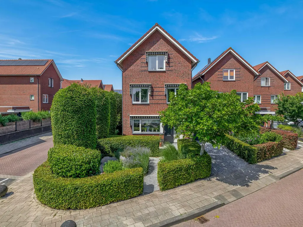 Regenboog 82, RHOON