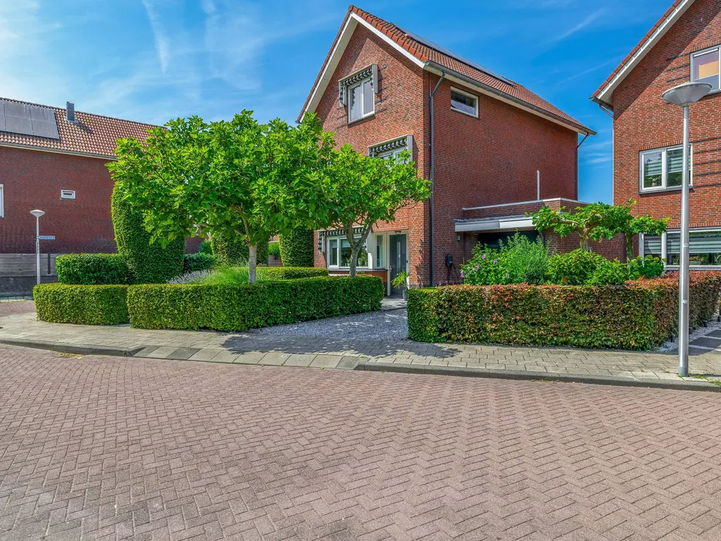 Regenboog 82, RHOON
