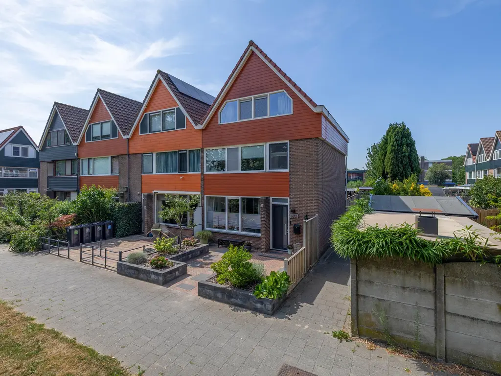 Laan van Nieuw Blankenburg 372, ROZENBURG