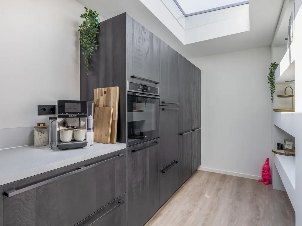 Laan van Nieuw Blankenburg 372, ROZENBURG
