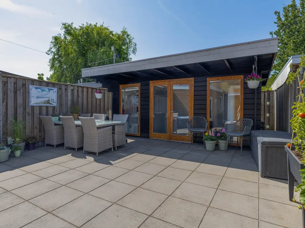 Laan van Nieuw Blankenburg 372, ROZENBURG