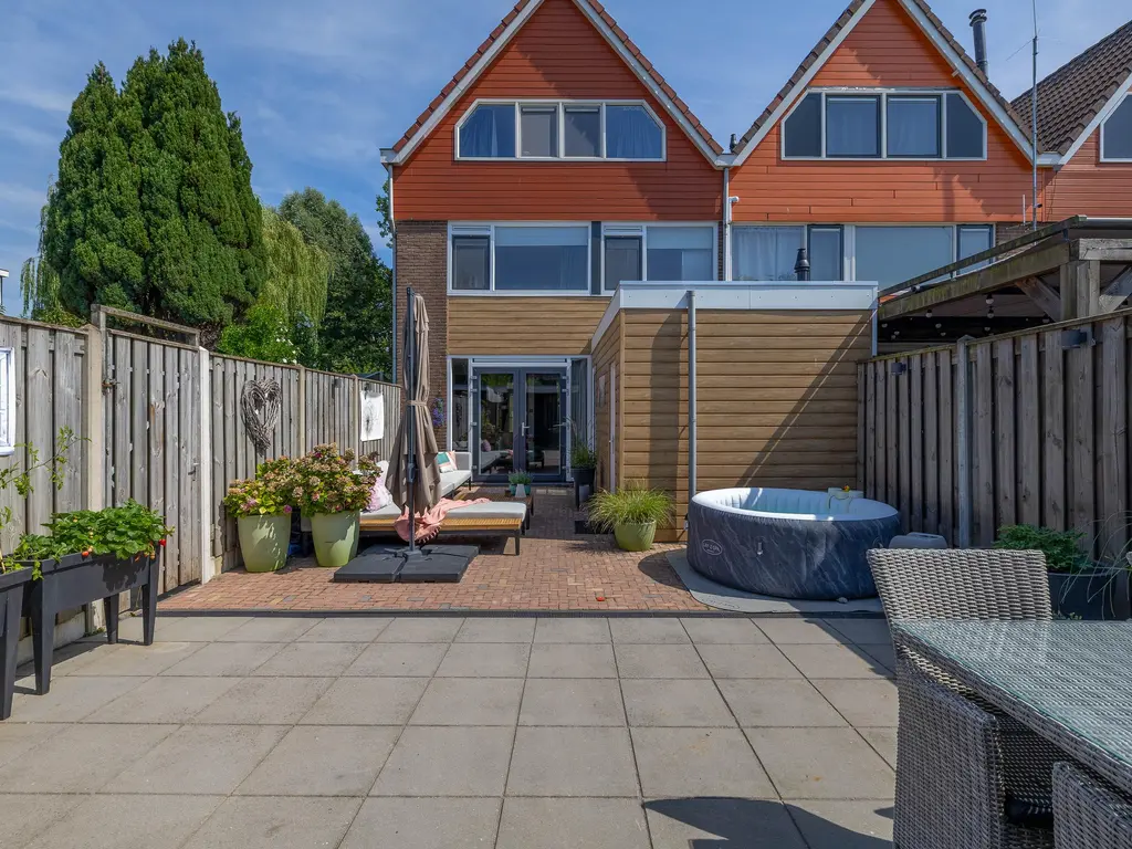 Laan van Nieuw Blankenburg 372, ROZENBURG