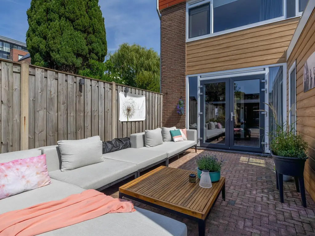 Laan van Nieuw Blankenburg 372, ROZENBURG