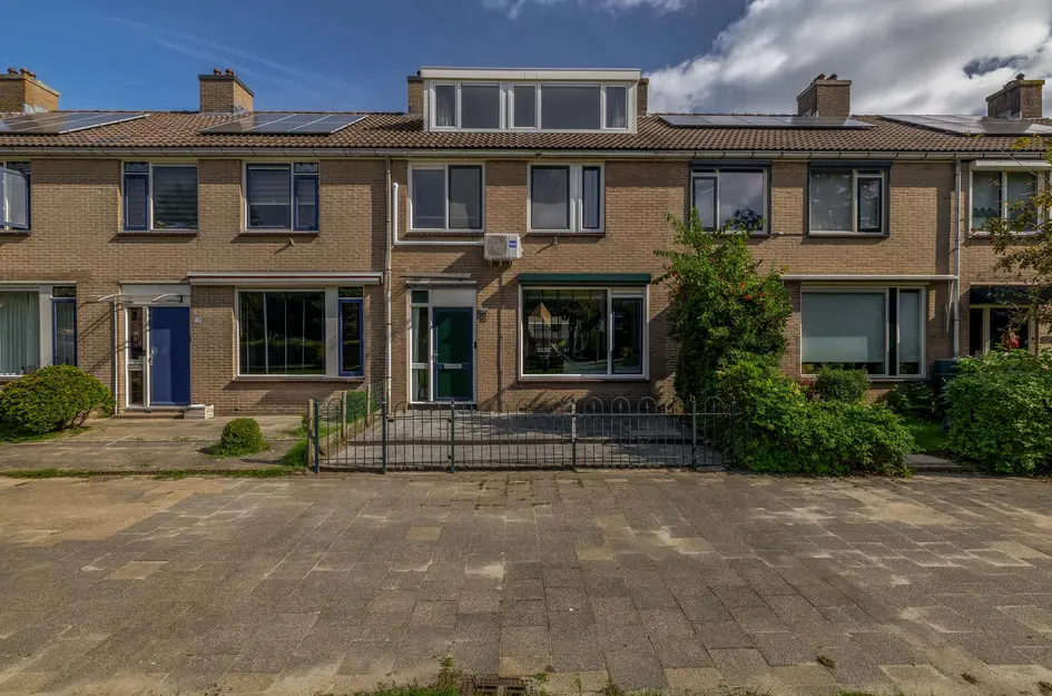 Hertshoornvaren 8