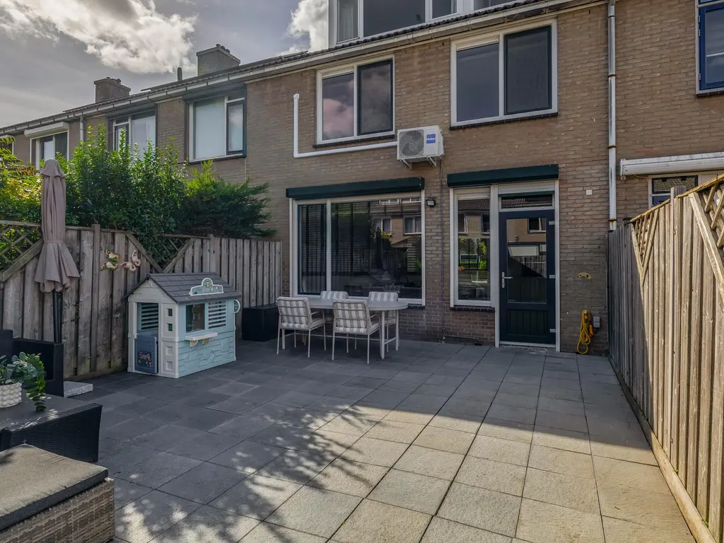 Hertshoornvaren 8, Rotterdam
