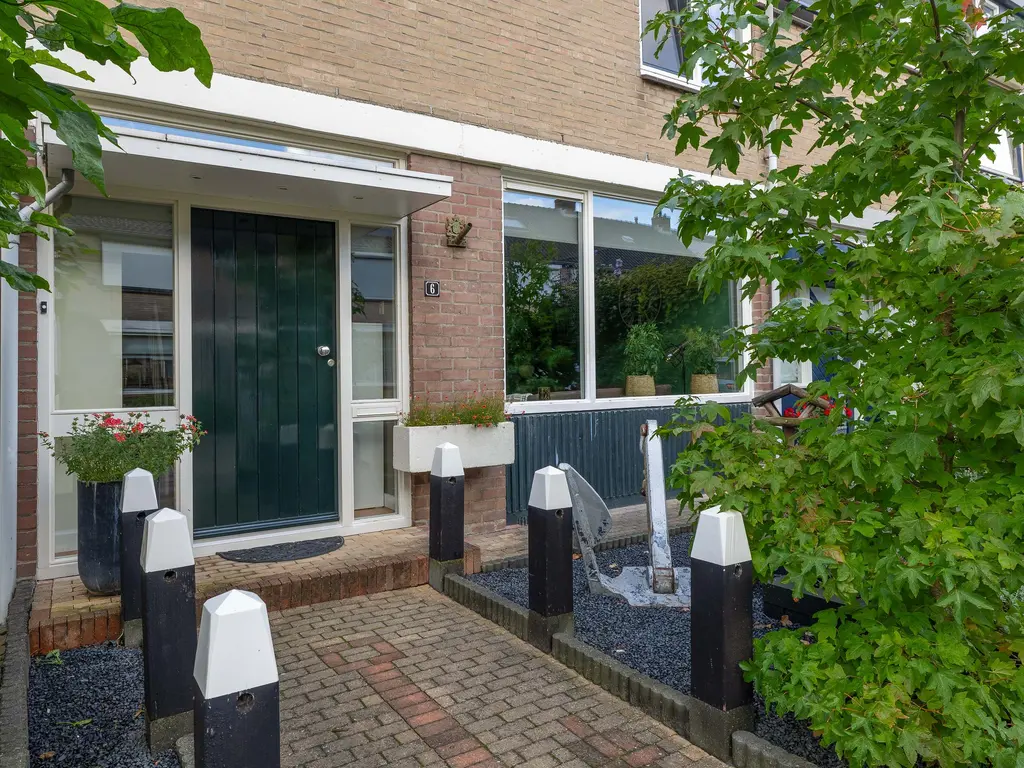 Beatrixstraat 6, NIEUW-BEIJERLAND
