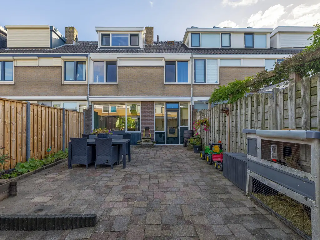 Beatrixstraat 6, NIEUW-BEIJERLAND
