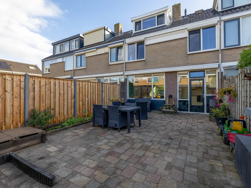 Beatrixstraat 6, NIEUW-BEIJERLAND