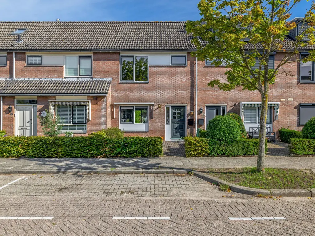 Hoefsmid 22, Oud-Beijerland