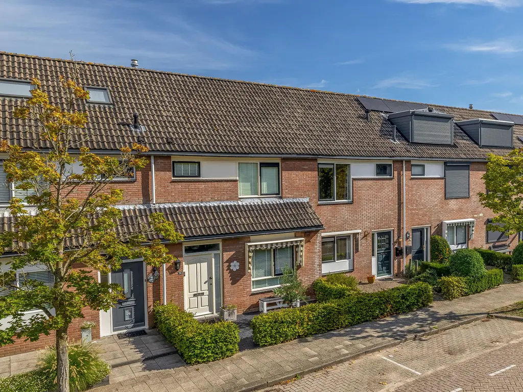 Hoefsmid 22, Oud-Beijerland