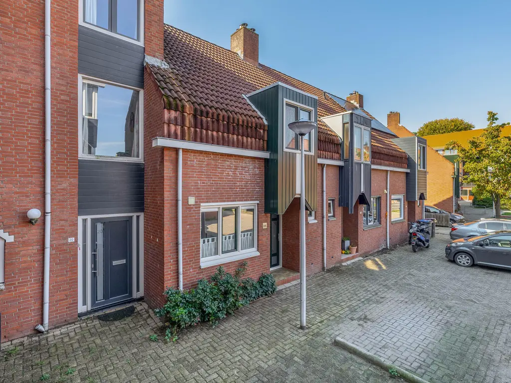 Meeuwenhoek 18, SPIJKENISSE