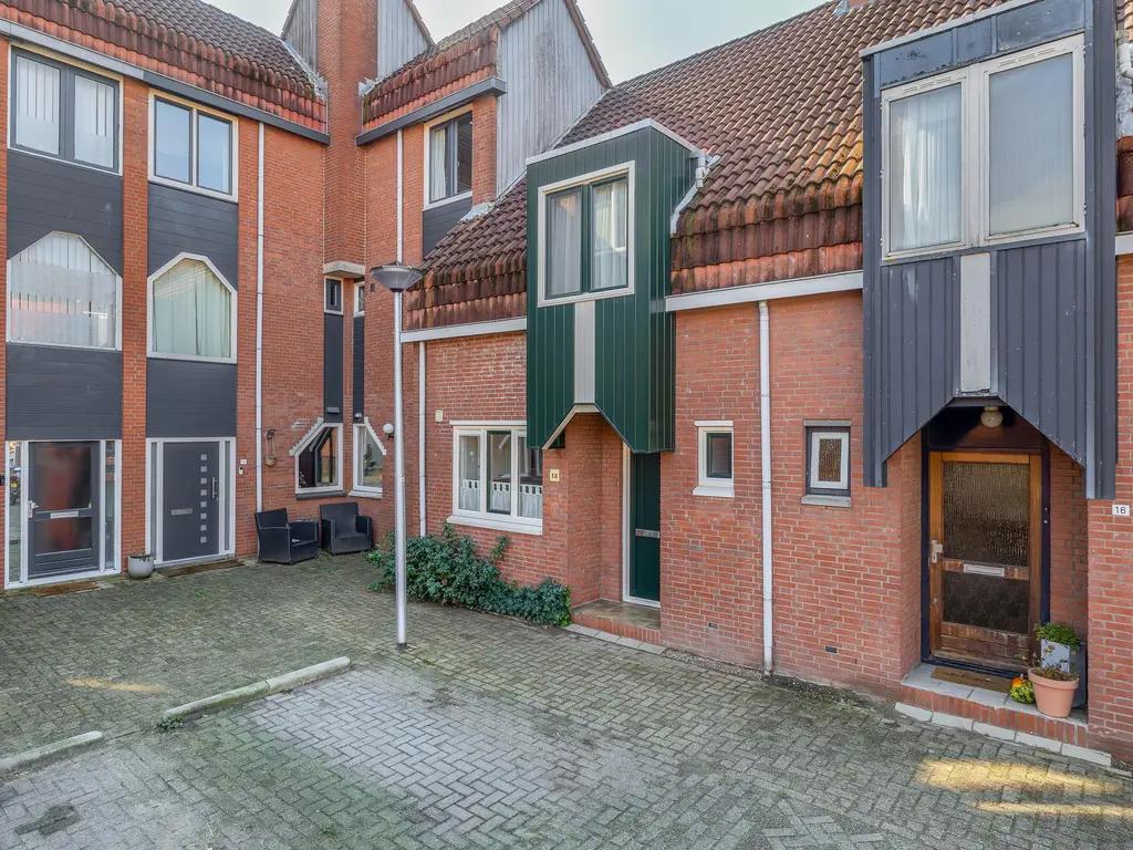 Meeuwenhoek 18, SPIJKENISSE