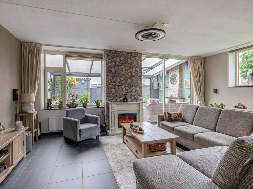 Eikenlaan 26, Rozenburg