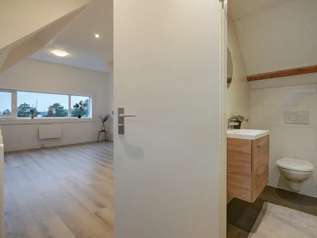 Zuidhoek 264B 03, ROTTERDAM