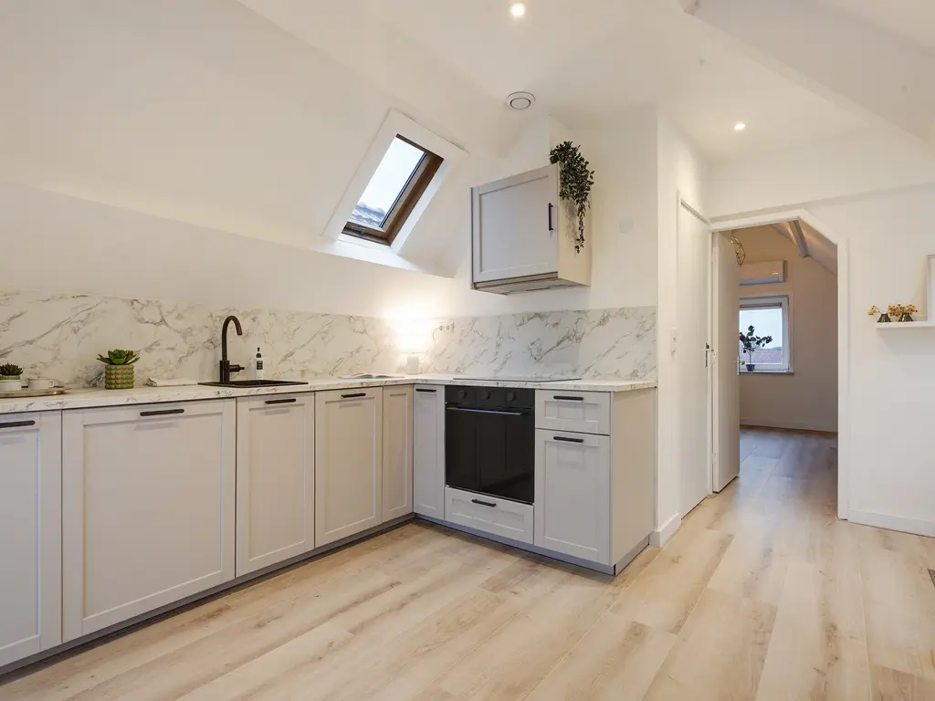 Zuidhoek 264B 03, ROTTERDAM